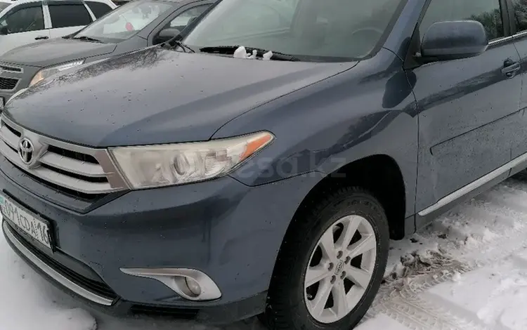 Toyota Highlander 2011 годаүшін10 000 000 тг. в Усть-Каменогорск