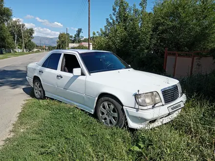 Mercedes-Benz E 320 1994 года за 1 500 000 тг. в Талдыкорган