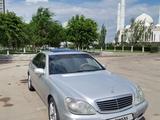 Mercedes-Benz S 500 2001 годаүшін4 500 000 тг. в Астана – фото 2