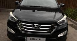 Hyundai Santa Fe 2014 годаүшін9 800 000 тг. в Алматы