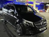 Mercedes-Benz V 250 2022 годаүшін51 000 000 тг. в Алматы – фото 2