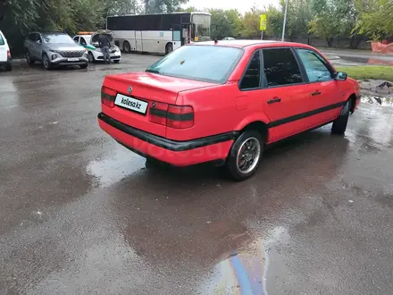 Volkswagen Passat 1995 года за 1 400 000 тг. в Астана – фото 4