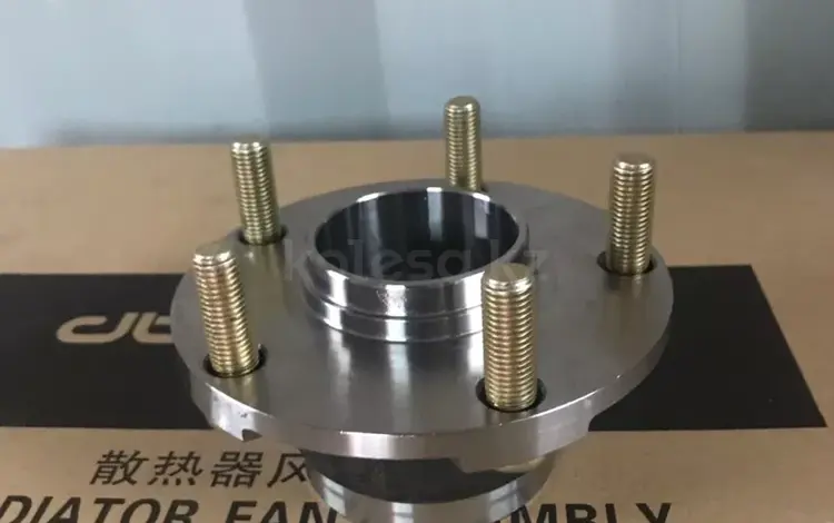 Ступица передняя на Faw T80 ACTIS V80 6420 за 18 000 тг. в Алматы
