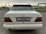 Mercedes-Benz E 320 1993 года за 2 600 000 тг. в Кызылорда – фото 4