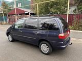 Volkswagen Sharan 1998 годаүшін1 750 000 тг. в Костанай – фото 4