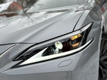 Lexus ES Стекла на Фары/Лексус за 30 000 тг. в Астана
