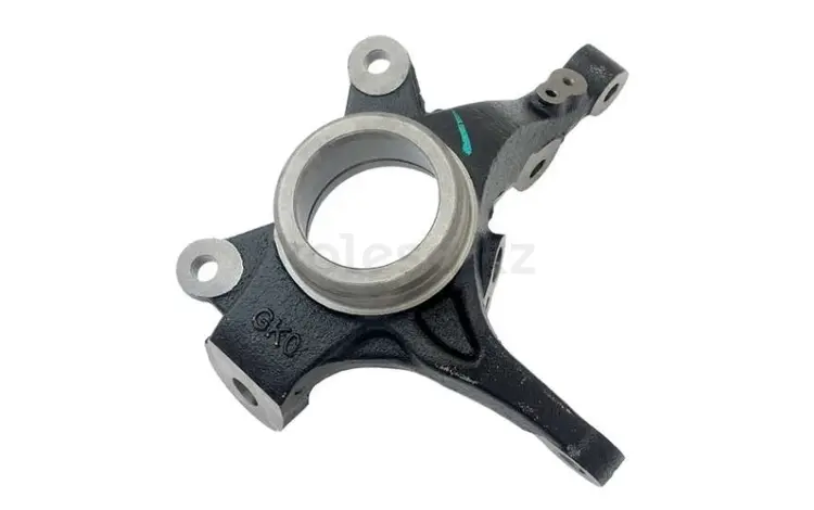 Поворотный кулак (цапфа) левый Hyundai Accent 10-17 за 27 000 тг. в Алматы