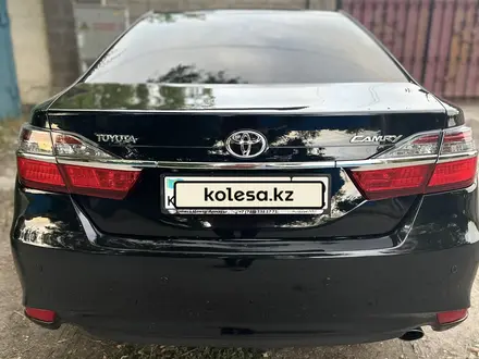 Toyota Camry 2015 года за 11 300 000 тг. в Тараз – фото 2