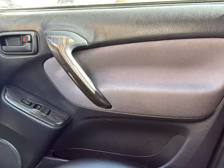 Toyota RAV4 2004 года за 5 200 000 тг. в Караганда – фото 6
