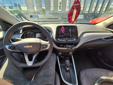 Chevrolet Onix 2023 года за 5 590 000 тг. в Астана – фото 7