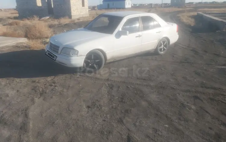 Mercedes-Benz C 200 1995 годаfor1 600 000 тг. в Атырау