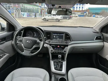 Hyundai Elantra 2016 года за 4 800 000 тг. в Актобе – фото 15
