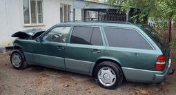 Mercedes-Benz E 200 1993 года за 40 000 тг. в Алматы