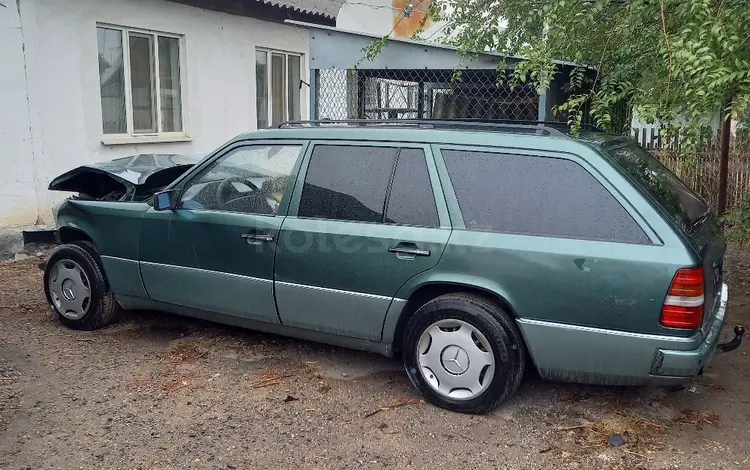 Mercedes-Benz E 200 1993 года за 40 000 тг. в Алматы