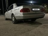 Mercedes-Benz E 280 1998 годаүшін3 600 000 тг. в Жезказган – фото 3