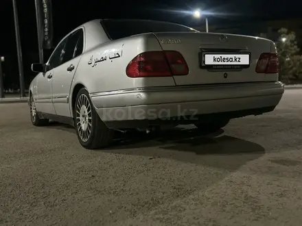 Mercedes-Benz E 280 1998 года за 3 600 000 тг. в Жезказган – фото 3