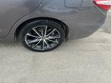 Toyota Camry 2017 года за 7 000 000 тг. в Актау – фото 4