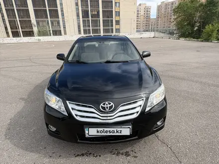 Toyota Camry 2010 года за 5 490 000 тг. в Караганда – фото 3