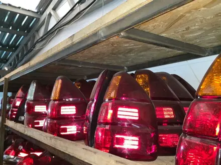 Задний фонарь, задний стоп, задняя фара на Lexus за 30 000 тг. в Астана – фото 37