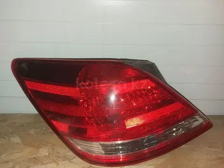 Задний фонарь, задний стоп, задняя фара на Lexus за 30 000 тг. в Астана – фото 72