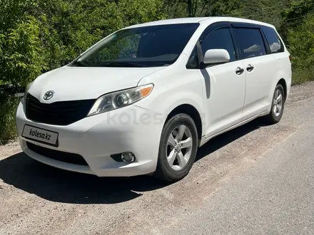 Toyota Sienna 2010 года за 10 500 000 тг. в Алматы – фото 3