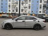 Hyundai Elantra 2023 года за 9 200 000 тг. в Алматы – фото 4