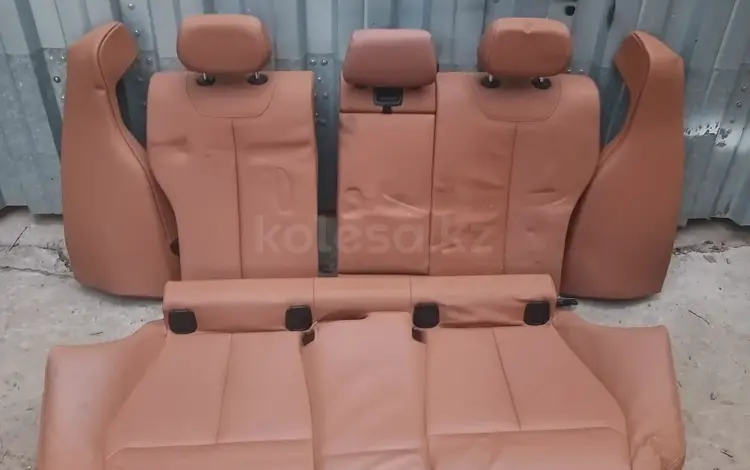 САЛОН СИДЕНЬЯ F30 за 30 000 тг. в Алматы