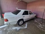 Mercedes-Benz E 200 1992 года за 800 000 тг. в Шымкент – фото 2