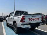 Toyota Hilux 2024 годаfor21 700 000 тг. в Актау – фото 2