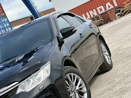 Toyota Camry 2015 года за 11 200 000 тг. в Астана – фото 13