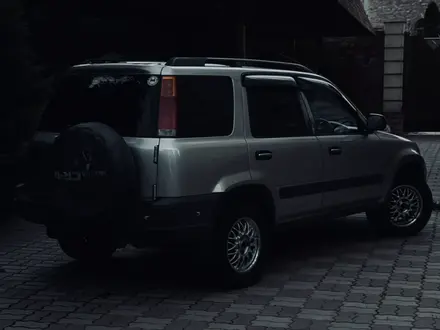Honda CR-V 1995 года за 3 550 000 тг. в Алматы – фото 2