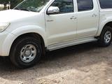 Toyota Hilux 2014 годаүшін11 000 000 тг. в Актобе