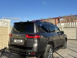 Toyota Land Cruiser 2023 года за 56 000 000 тг. в Караганда – фото 4