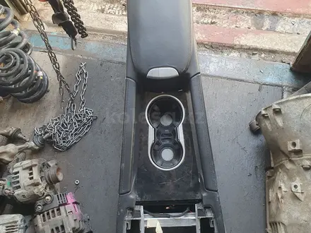 Под локотьник за 100 000 тг. в Алматы