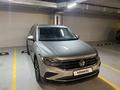 Volkswagen Tiguan 2021 года за 15 900 000 тг. в Алматы – фото 2