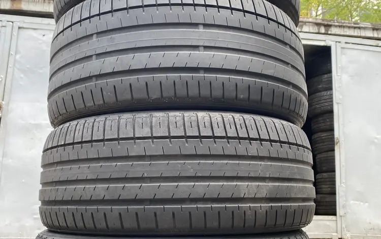 225/45/18 и 255/40/18 комплект б/у фалкен за 100 000 тг. в Алматы