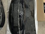 Крышка багажника Mercedes benz w213 за 200 000 тг. в Астана