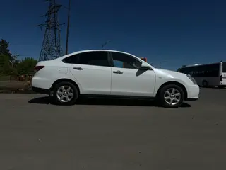 Nissan Almera