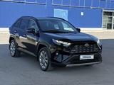 Toyota RAV4 2023 года за 17 500 000 тг. в Караганда