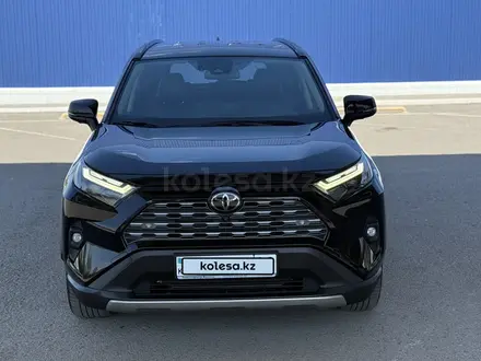 Toyota RAV4 2023 года за 17 500 000 тг. в Караганда – фото 2