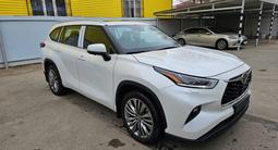 Toyota Highlander 2024 годаүшін33 500 000 тг. в Атырау