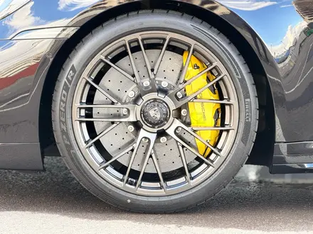 Porsche 911 Turbo S 2026 года за 217 000 000 тг. в Астана – фото 25