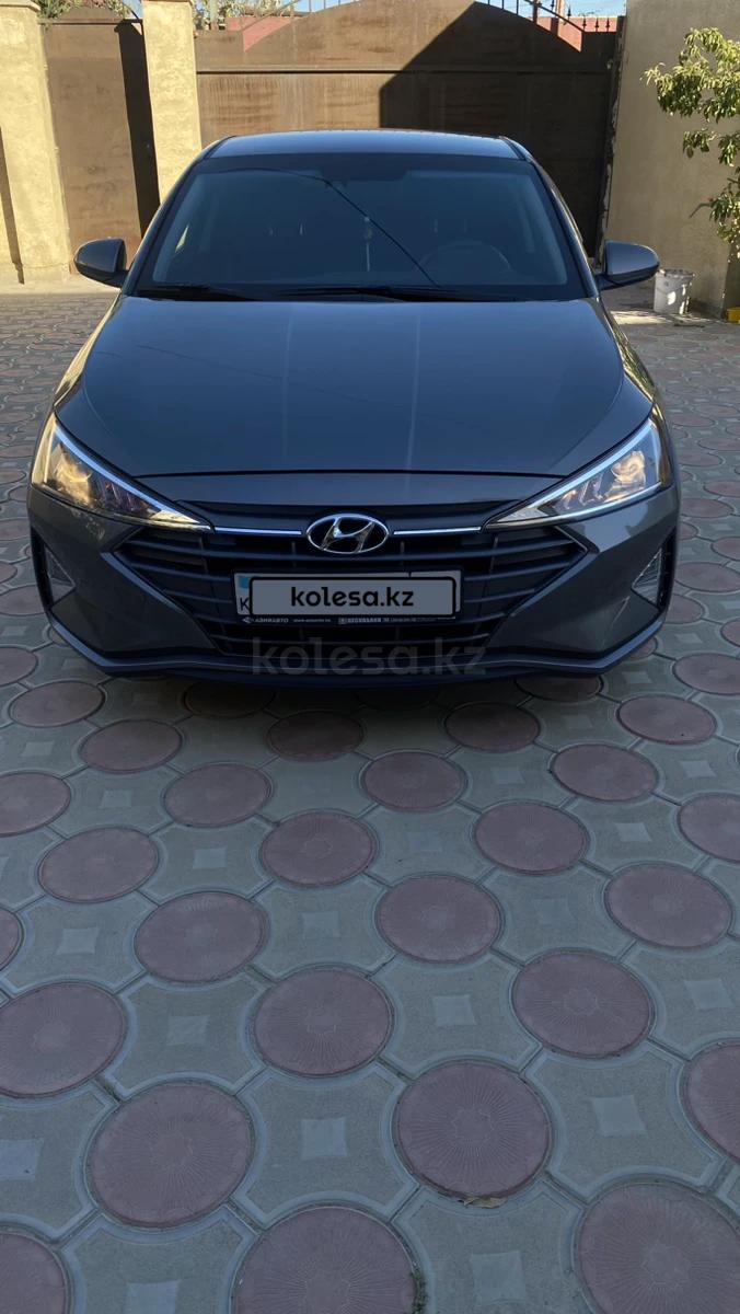 Hyundai Elantra 2018 г.