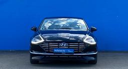 Hyundai Sonata 2020 года за 10 970 000 тг. в Алматы – фото 2