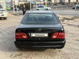 Mercedes-Benz E 320 1997 годаfor5 000 000 тг. в Алматы – фото 4