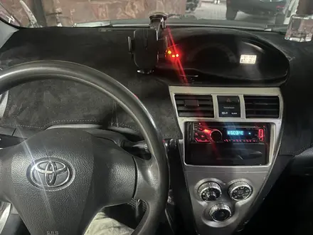 Toyota Yaris 2006 года за 3 800 000 тг. в Алматы – фото 10