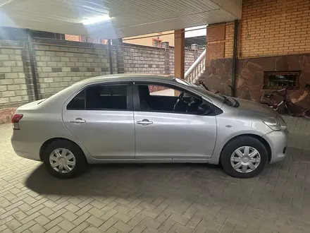 Toyota Yaris 2006 года за 3 800 000 тг. в Алматы – фото 3
