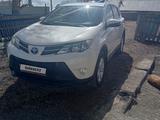 Toyota RAV4 2014 года за 9 500 000 тг. в Актобе – фото 2