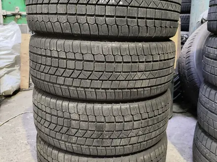 Резина зимняя 215/50 r17 Kenda за 107 000 тг. в Алматы