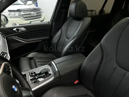 BMW X7 2020 года за 40 000 000 тг. в Алматы – фото 13